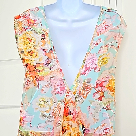 Women's Floral Cover Shirt - Picture 6 of 7